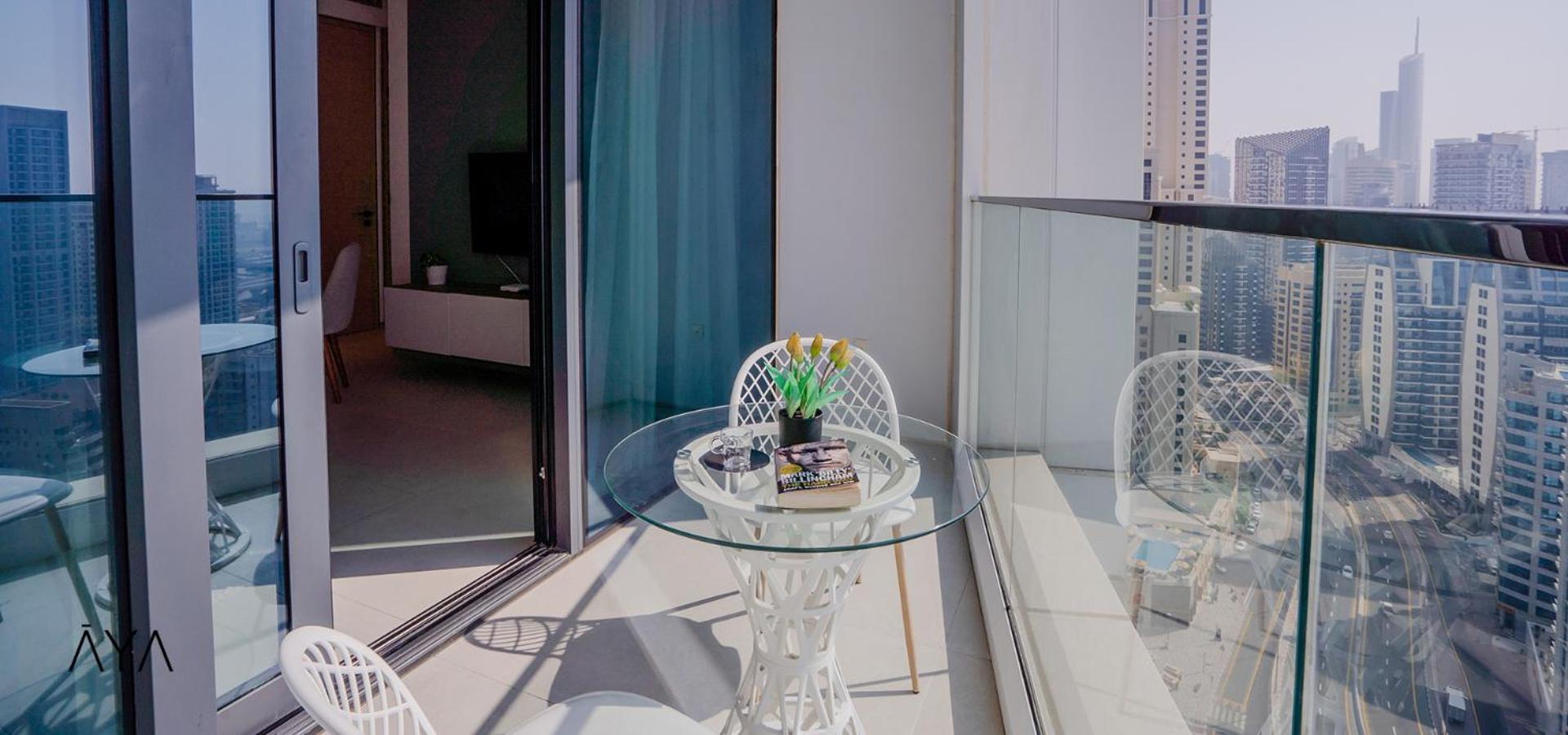 Jumeirah Gate Tower 1 - Stylish Apartment With Pool & City Views Dubai Exterior photo